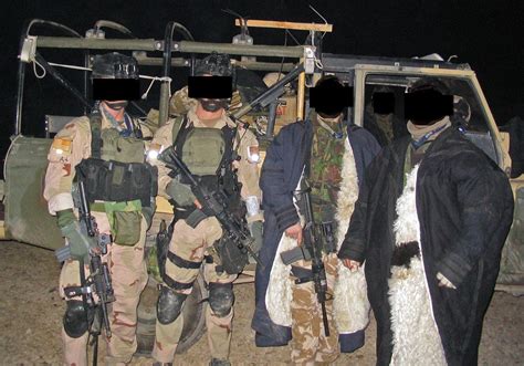 How to Tell Difference Between Navy SEALs, Green Berets, PJs, .